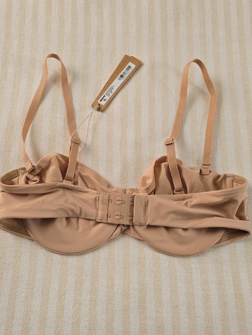 SKIMS Smoothing Intimates Strapless Unlined Bra Size:36B Clay - Picture 4 of 6